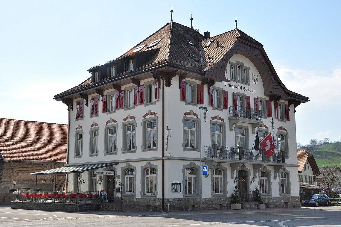 Hotel Hirschen Plaffeien Buitenkant foto